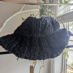 American Eagle thick chunky knit snood scarf, charcoal, 17"x14"